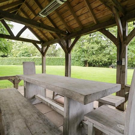 Villa The Hayloft Tetbury Esterno foto