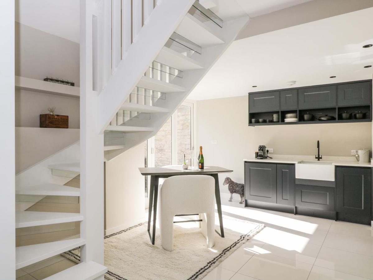 Villa The Hayloft Tetbury Esterno foto