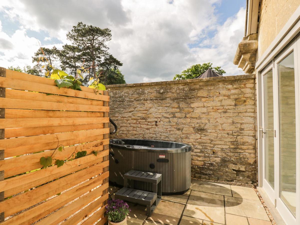 Villa The Hayloft Tetbury Esterno foto